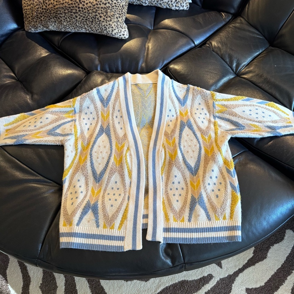 Gorgeous Vintage Textured Chunky Oversized Cardigan Sweater